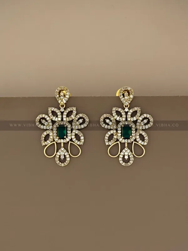 Green_Premium_Metal_Necklace_Set_For_Women