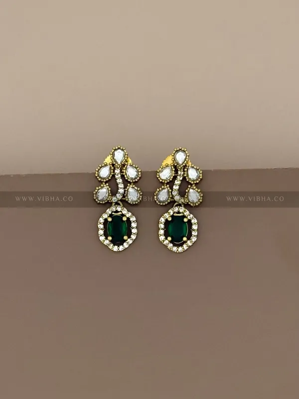 Green_Premium_Metal_Necklace_Set_For_Women