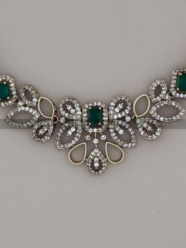 Green_Premium_Metal_Necklace_Set_For_Women