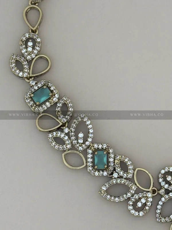 Mint_Green_Premium_Metal_Necklace_Set_For_Women