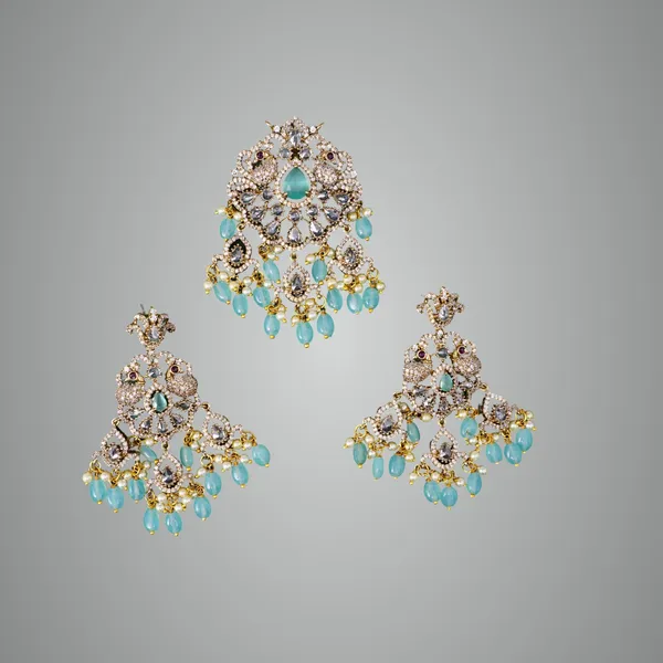 Mint_Green_Premium_Metal_Pendant_Set_For_Women