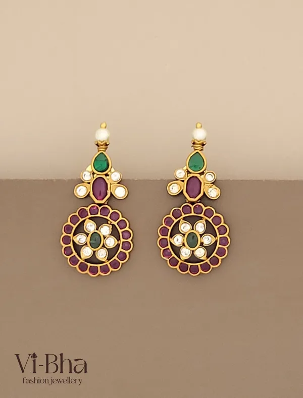 Premium_Metal_Necklace_Set_For_Women