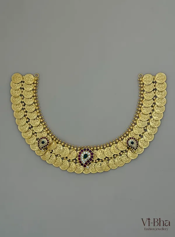Premium_metal_necklace_set_for_women
