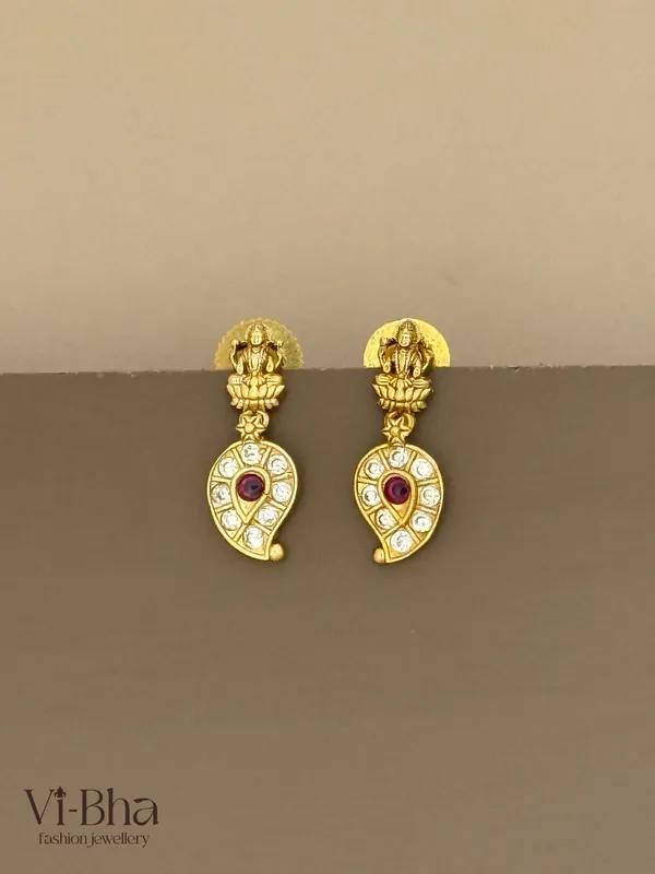 Ruby_Premium_metal_necklace_set_for_women