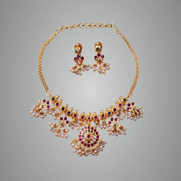Gold_Premium_Metal_Necklace_Set_For_Women