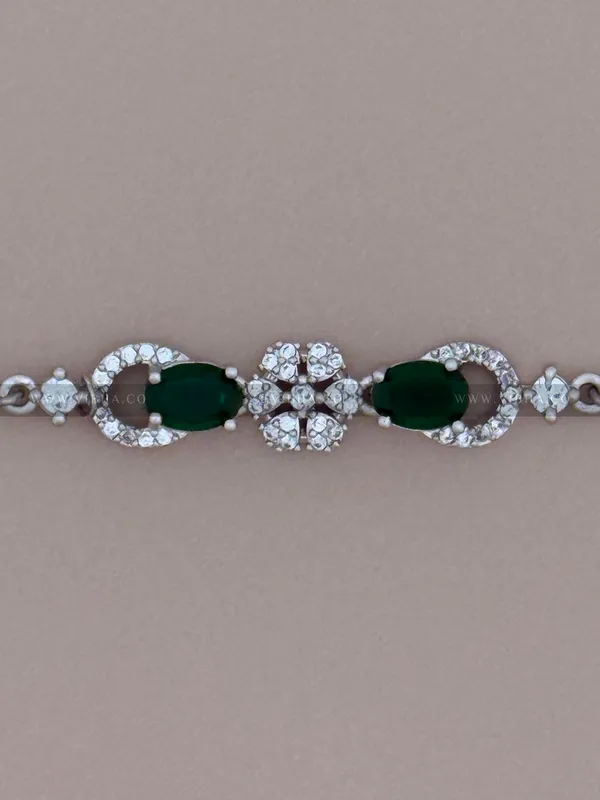 Silver_Premium_Metal_Bracelet_For_Women