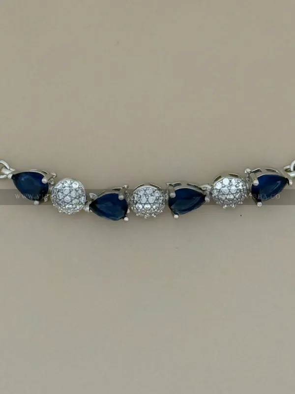 Silver_Premium_Metal_Bracelet_For_Women