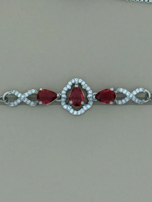 Silver_Premium_Metal_Bracelet_For_Women