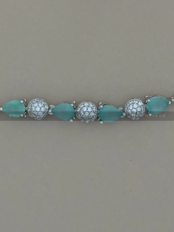 Silver_Premium_Metal_Bracelet_For_Women