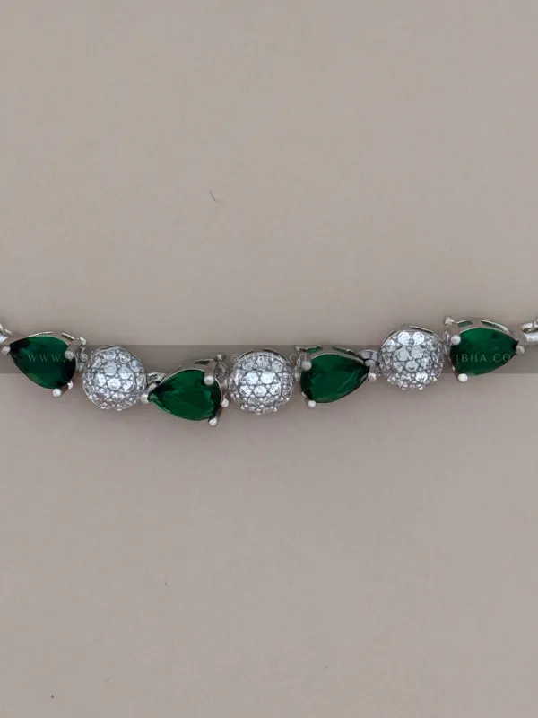 Silver_Premium_Metal_Bracelet_For_Women
