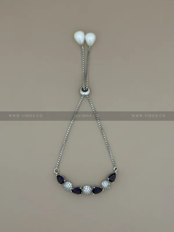 Silver_Premium_Metal_Bracelet_For_Women