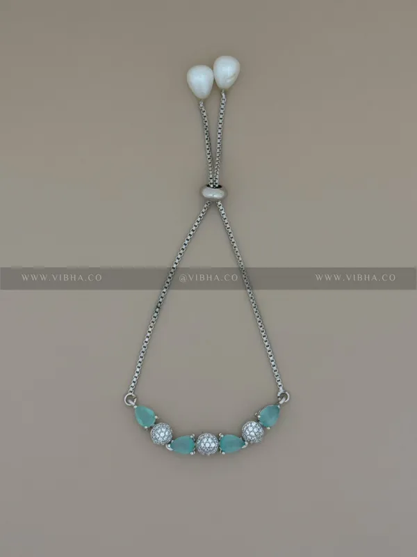 Silver_Premium_Metal_Bracelet_For_Women