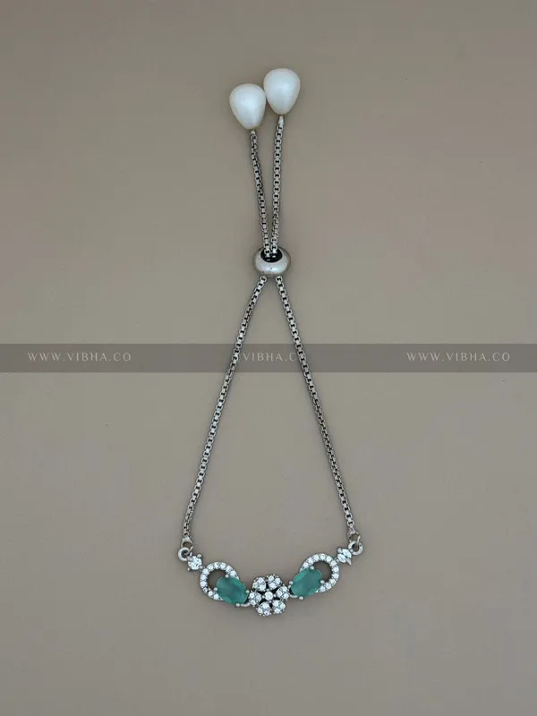 Silver_Premium_Metal_Bracelet_For_Women