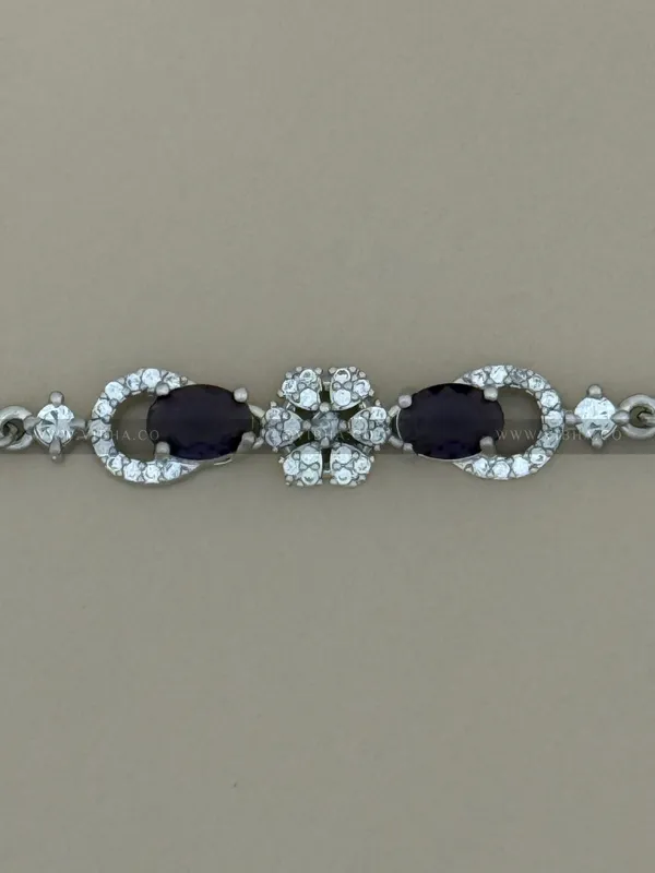 Silver_Premium_Metal_Bracelet_For_Women