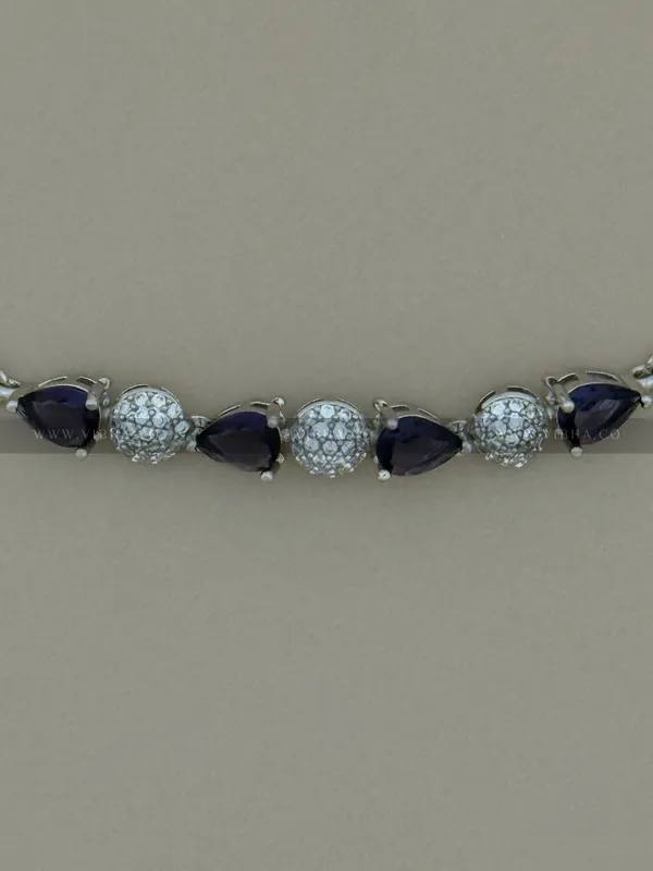 Silver_Premium_Metal_Bracelet_For_Women