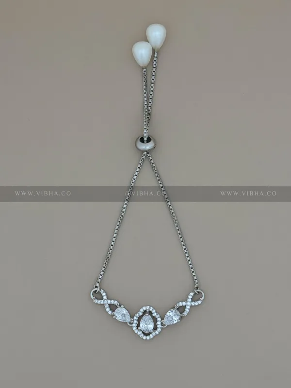 Silver_Premium_Metal_Bracelet_For_Women