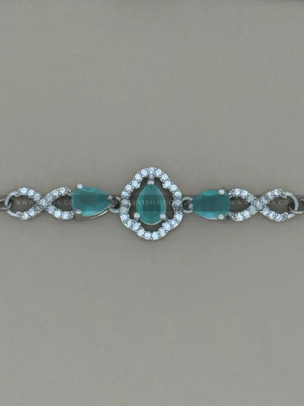 Silver_Premium_Metal_Bracelet_For_Women