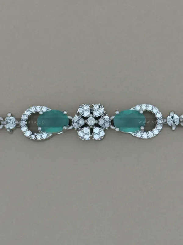 Silver_Premium_Metal_Bracelet_For_Women