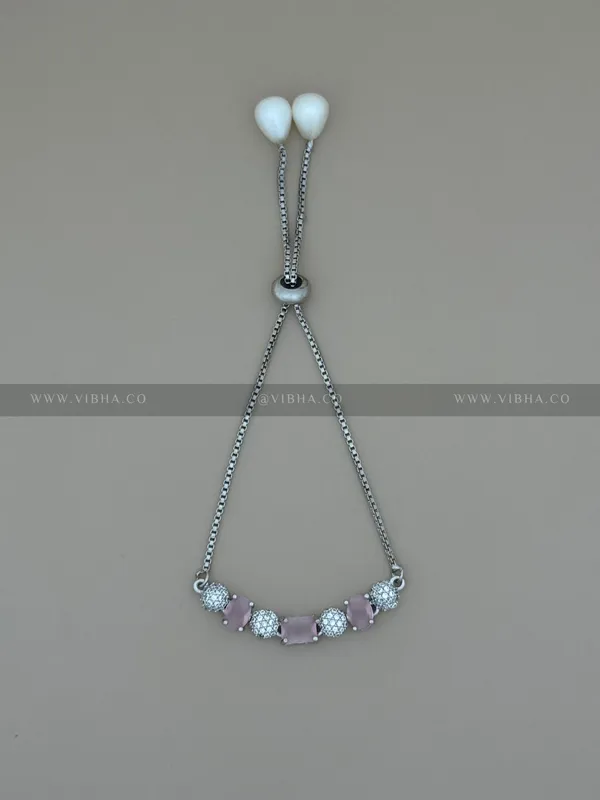 Silver_Premium_Metal_Bracelet_For_Women_