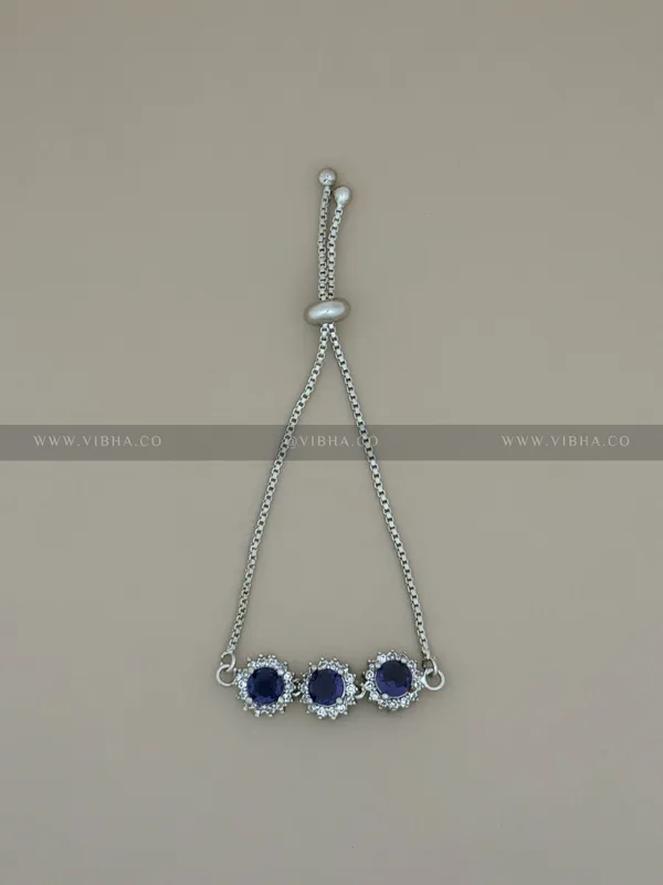 Silver_Premium_Metal_Bracelet_For_Women_