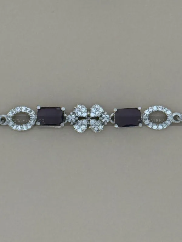 Silver_Premium_Metal_Bracelet_For_Women_