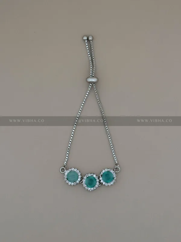 Silver_Premium_Metal_Bracelet_For_Women_