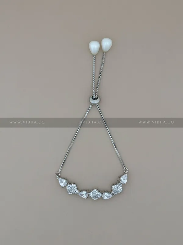 Silver_Premium_Metal_Bracelet_For_Women_