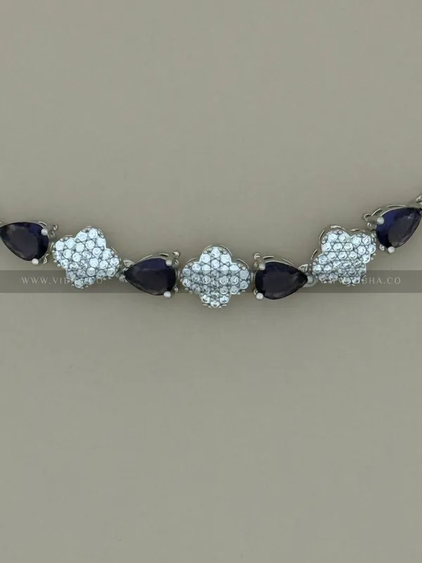 Silver_Premium_Metal_Bracelet_For_Women_