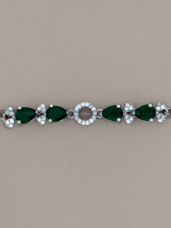 Silver_Premium_Metal_Bracelet_For_Women_