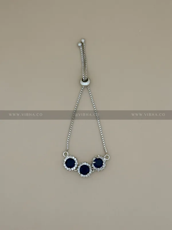 Silver_Premium_Metal_Bracelet_For_Women_