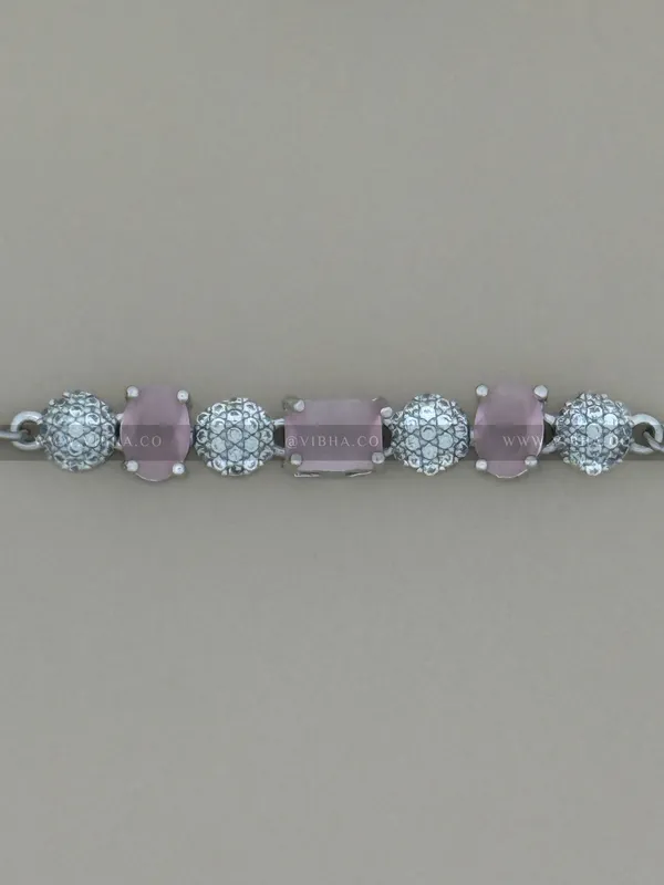 Silver_Premium_Metal_Bracelet_For_Women_