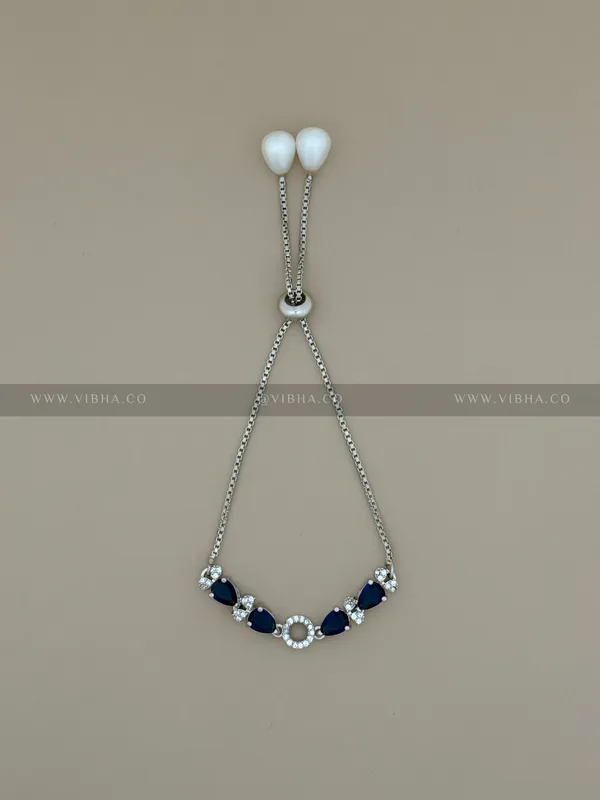 Silver_Premium_Metal_Bracelet_For_Women_