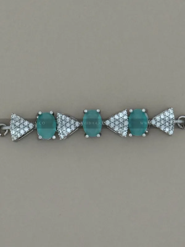 Silver_Premium_Metal_Bracelet_For_Women_