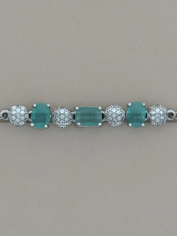 Silver_Premium_Metal_Bracelet_For_Women_