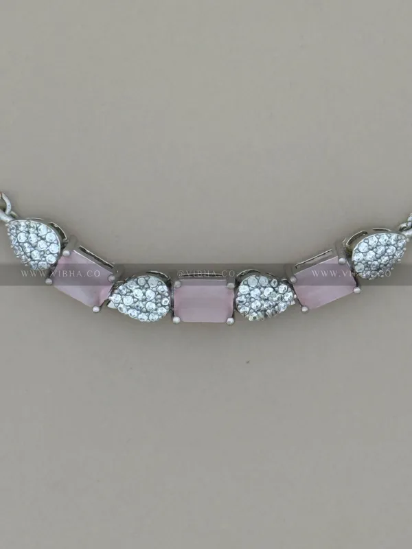 Silver_Premium_Metal_Bracelet_For_Women_