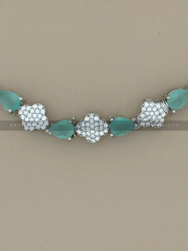 Silver_Premium_Metal_Bracelet_For_Women_