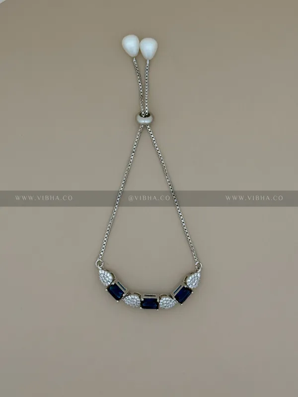 Silver_Premium_Metal_Bracelet_For_Women_