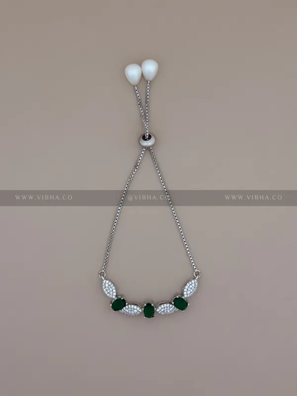 Silver_Premium_Metal_Bracelet_For_Women_