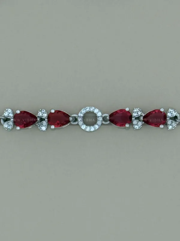 Silver_Premium_Metal_Bracelet_For_Women_