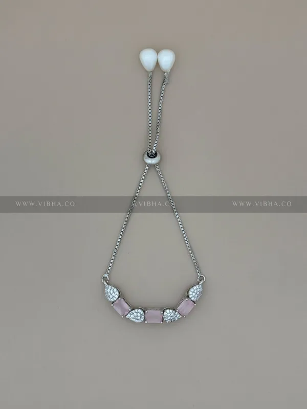 Silver_Premium_Metal_Bracelet_For_Women_