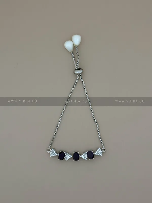 Silver_Premium_Metal_Bracelet_For_Women_