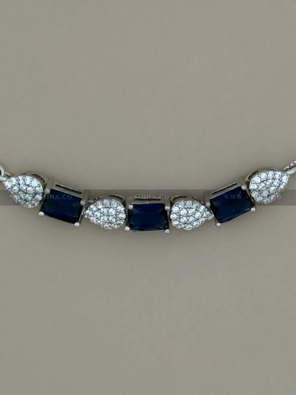 Silver_Premium_Metal_Bracelet_For_Women_