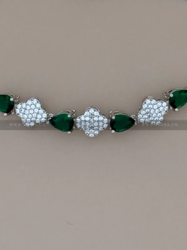 Silver_Premium_Metal_Bracelet_For_Women__
