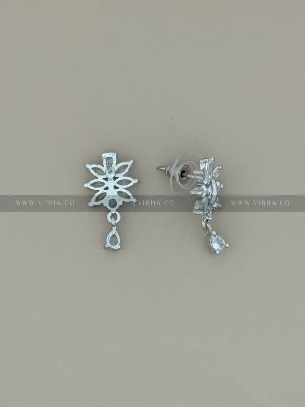 Silver_Premium_Metal_Earrings_For_Women