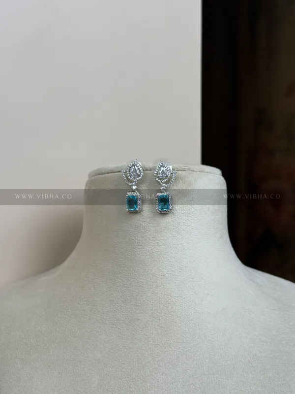 Silver_Premium_Metal_Earrings_For_Women