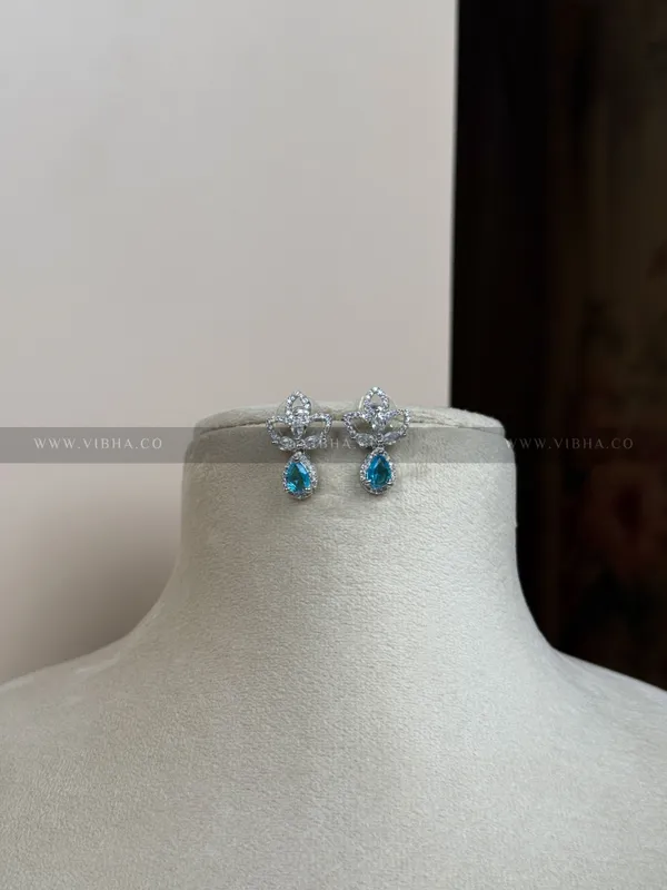 Silver_Premium_Metal_Earrings_For_Women
