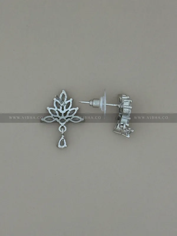 Silver_Premium_Metal_Earrings_For_Women