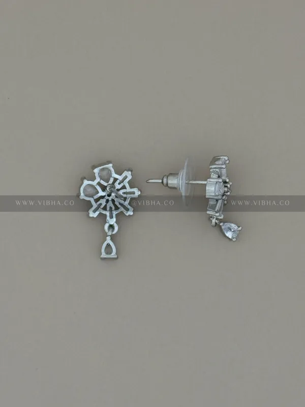 Silver_Premium_Metal_Earrings_For_Women