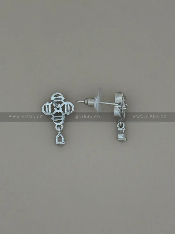 Silver_Premium_Metal_Earrings_For_Women