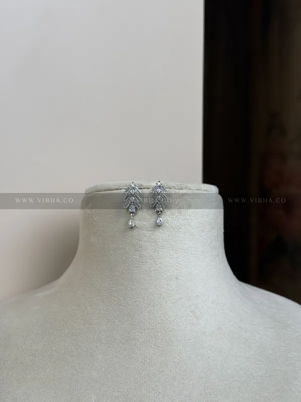Silver_Premium_Metal_Earrings_For_Women